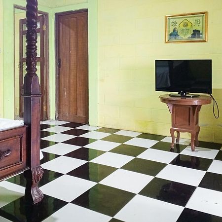 Villa Kampus Near Taman Safari Cisarua Puncak Redpartner Богор Экстерьер фото