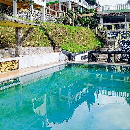 Villa Kampus Near Taman Safari Cisarua Puncak Redpartner Богор Экстерьер фото