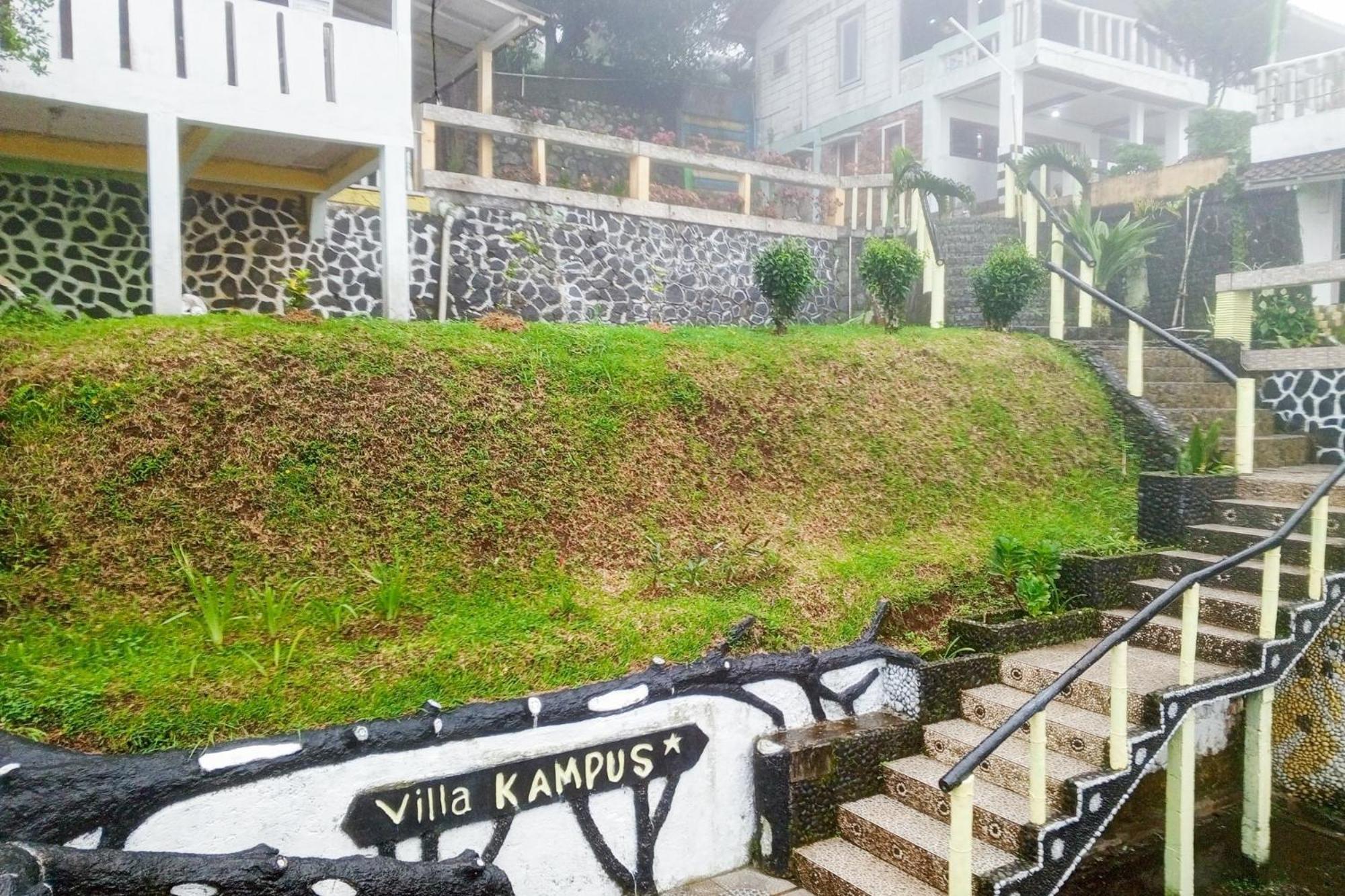 Villa Kampus Near Taman Safari Cisarua Puncak Redpartner Богор Экстерьер фото