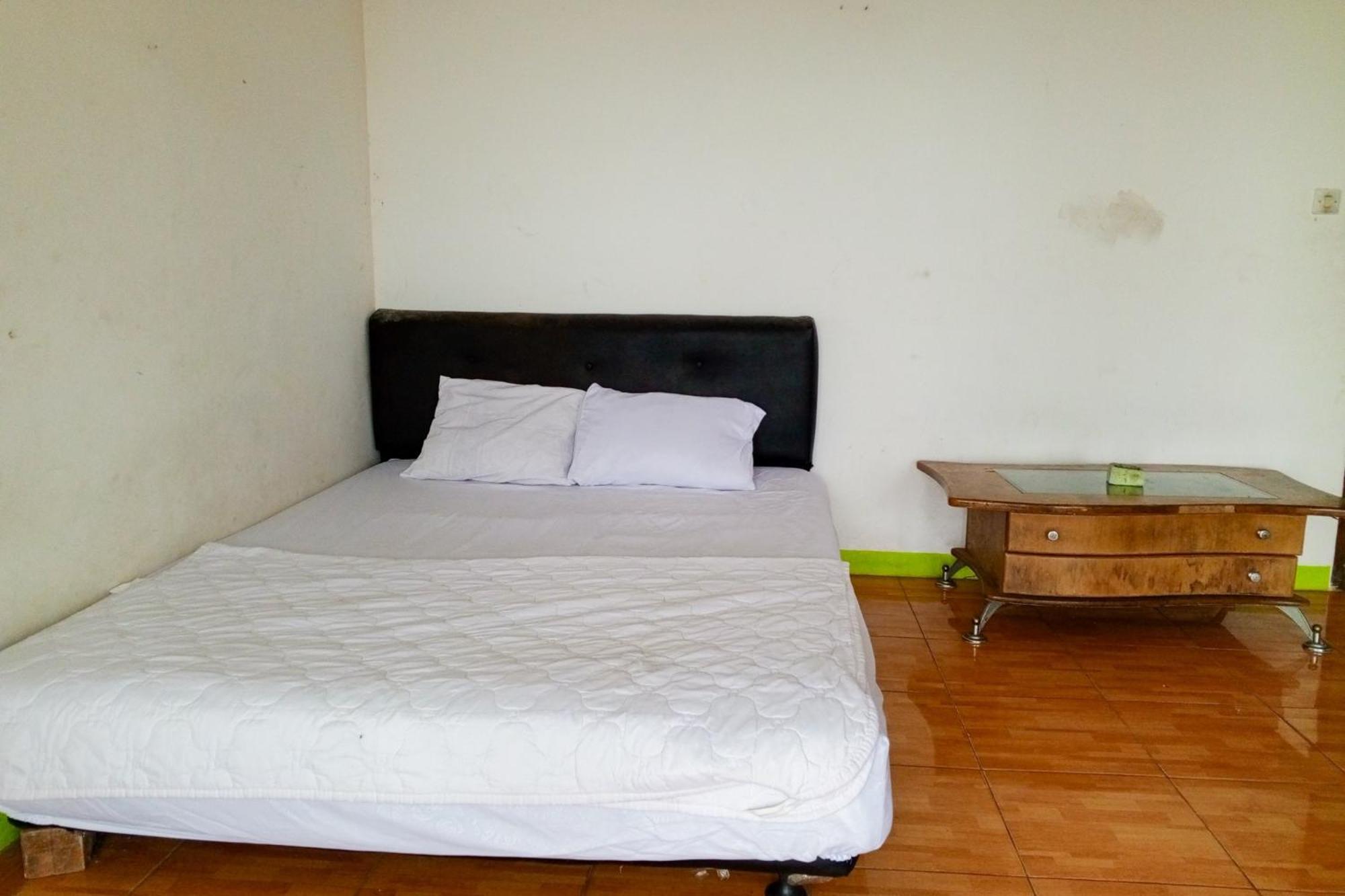 Villa Kampus Near Taman Safari Cisarua Puncak Redpartner Богор Экстерьер фото